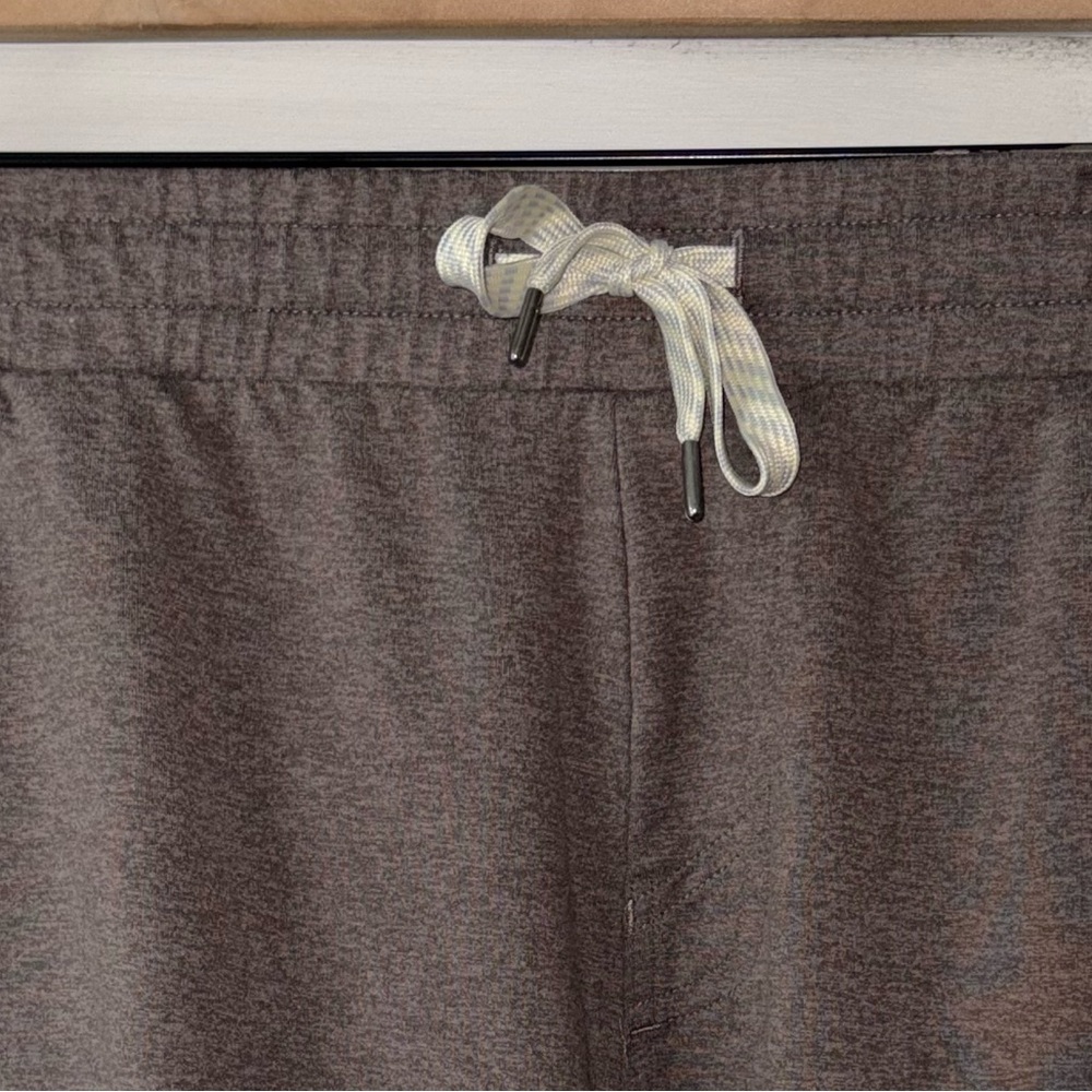 Vuori Ponto Performance Short 7" Chia Heather Men’s Large Lounge Athletic - Picture 5 of 6